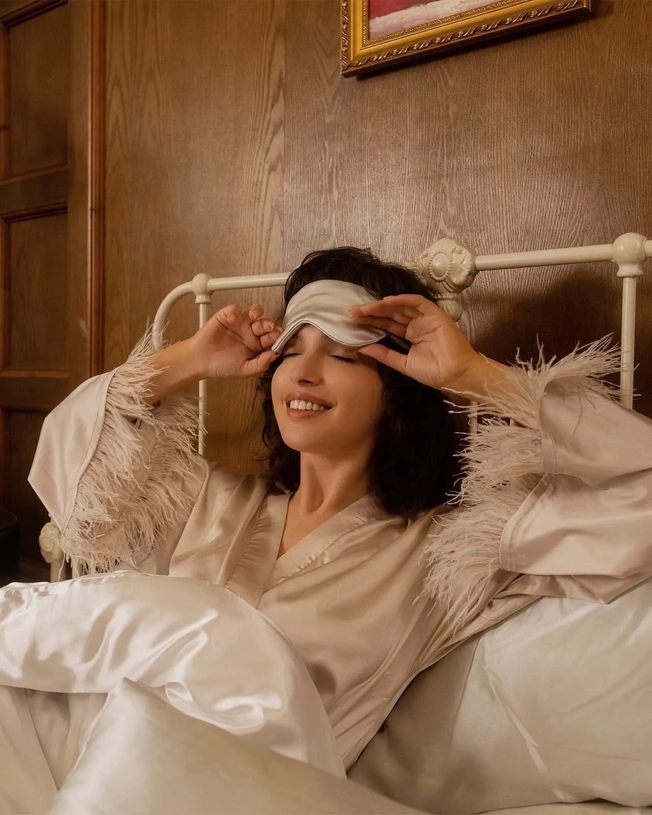 FEELITS 100% Royal Mulberry Silk. Natural Beauty Sleep Eye Mask- 22-momme Silver Grey