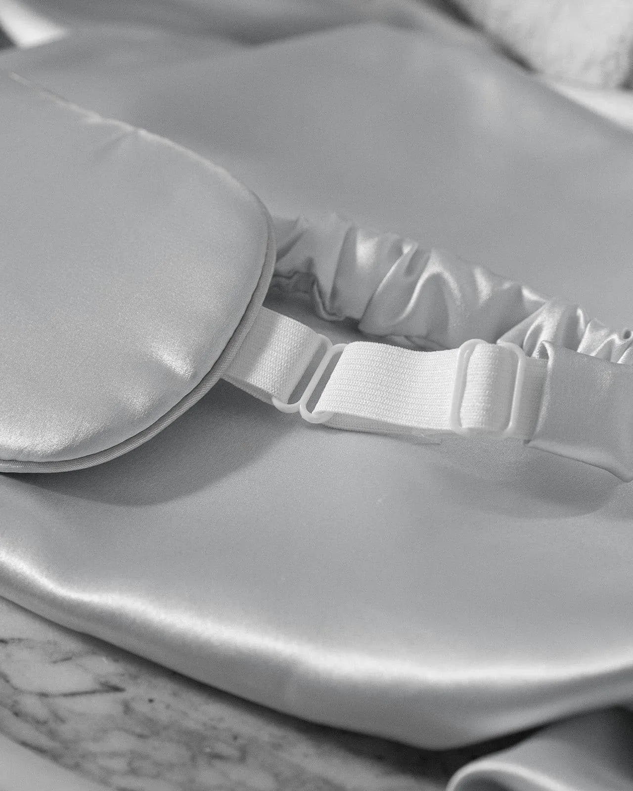 FEELITS 100% Royal Mulberry Silk. Natural Beauty Sleep Eye Mask- 22-momme Silver Grey